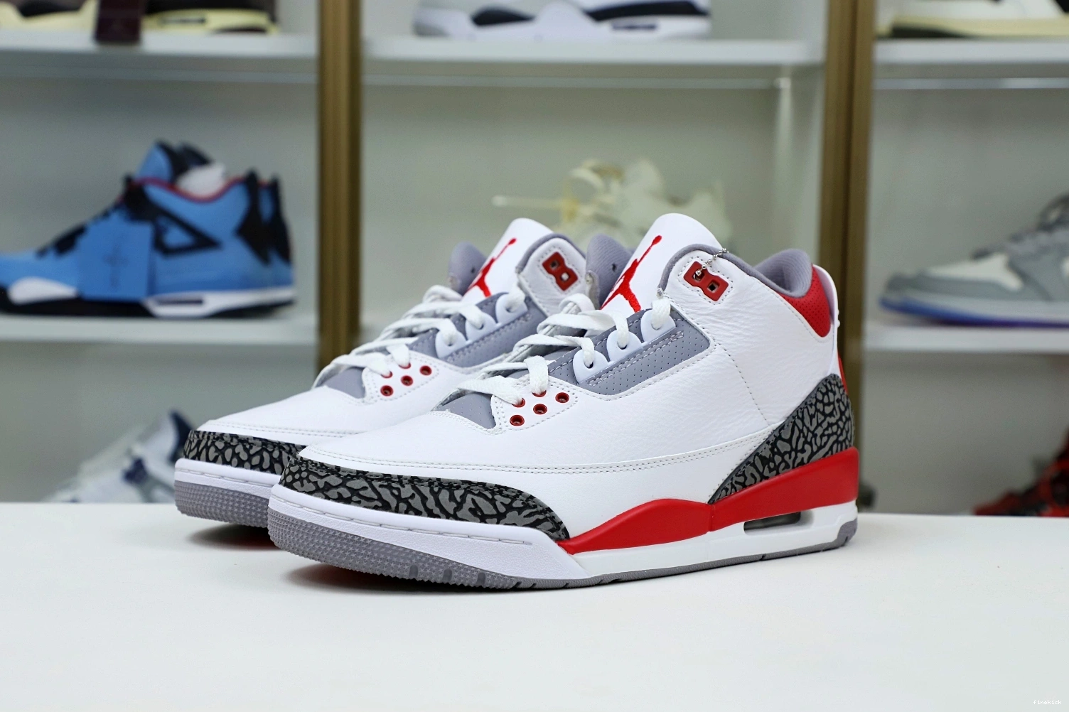 AIR JORDAN 3RETRO